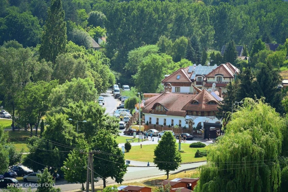 Belvárosi apartman Eger Exterior foto